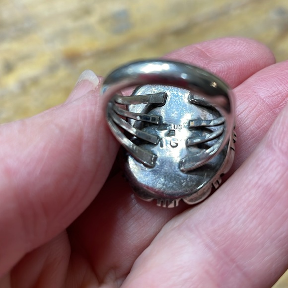 Vintage purple cabachon gemstone ring signed by artist - Picture 3 of 11